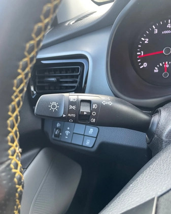 Kia Stonic cena 59900 przebieg: 60302, rok produkcji 2018 z Nysa małe 667
